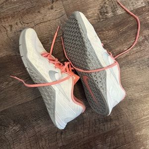 Women’s size 8.5 Nike metcon